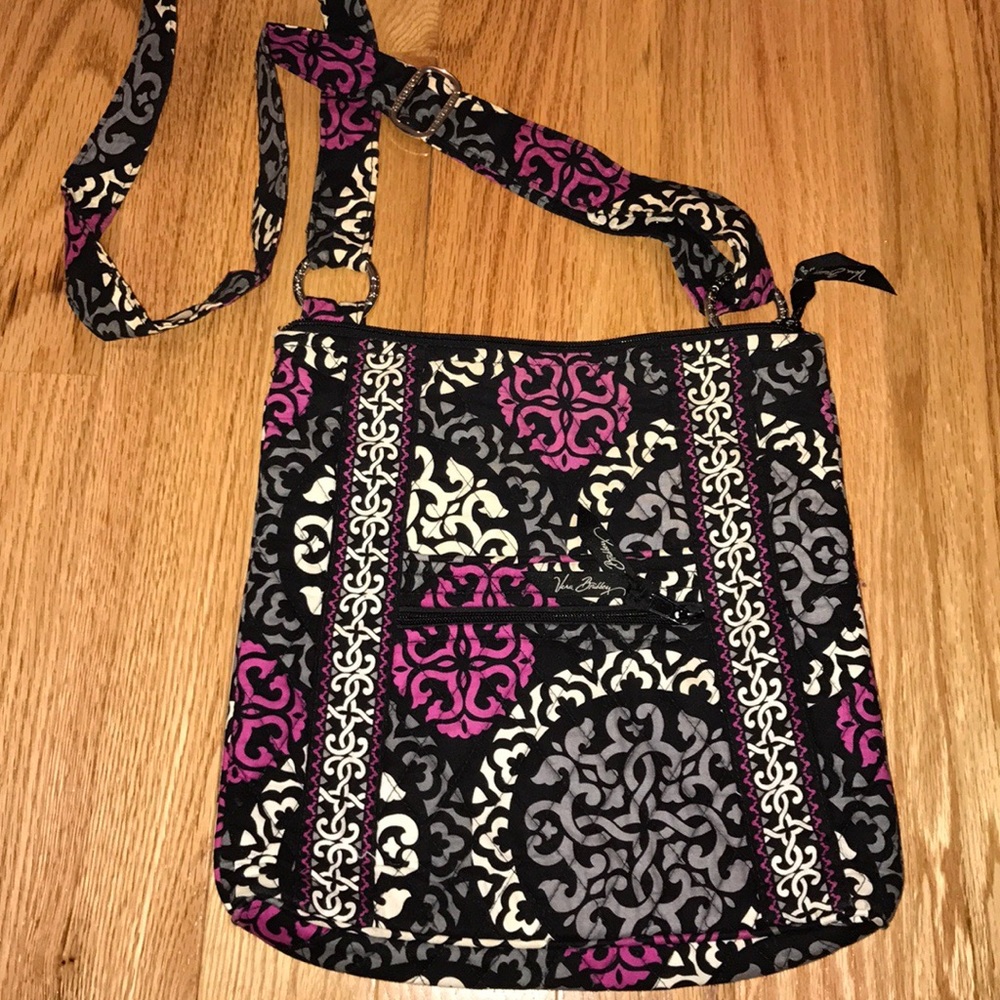 Good condition Vera Bradley hipster